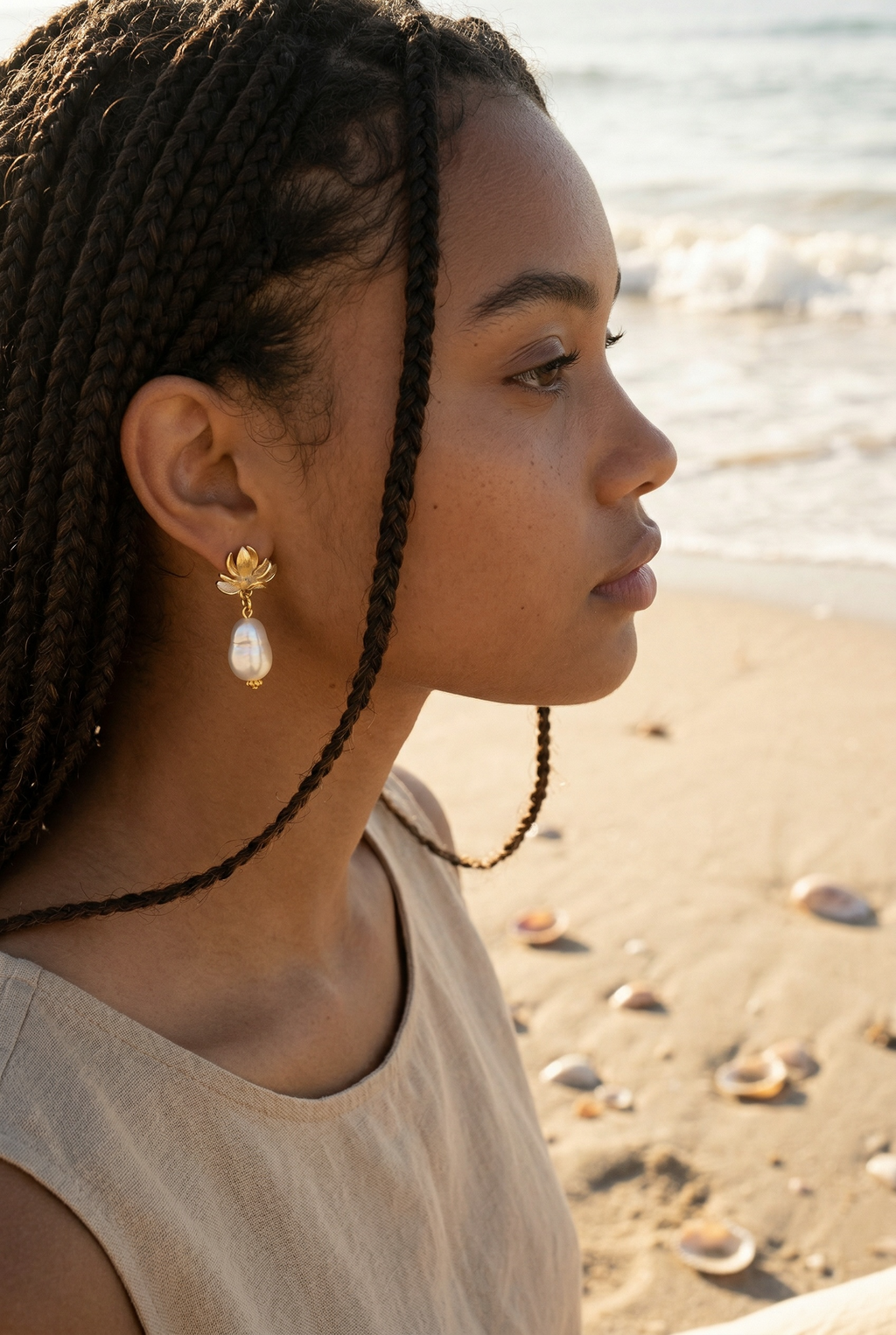 18k Gold Flower and White Pearl Dangle Earring