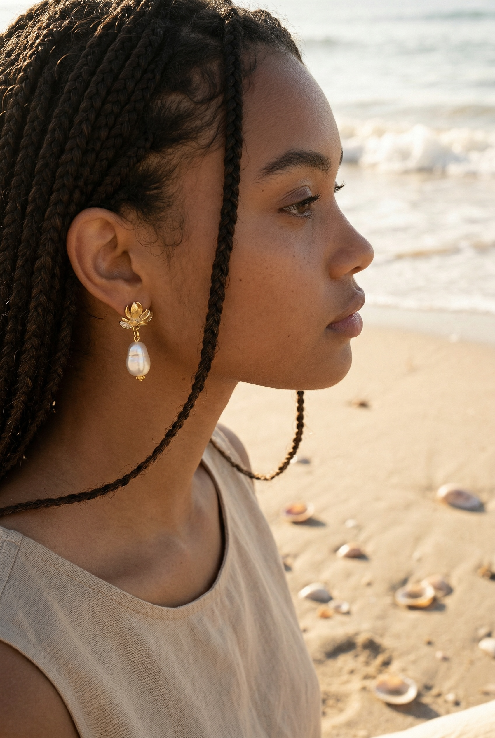 18k Gold Flower and White Pearl Dangle Earring