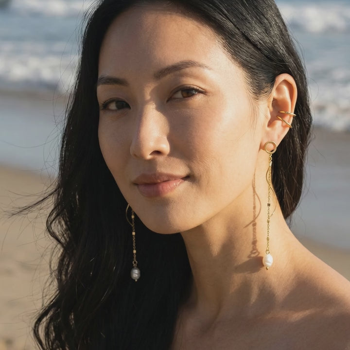 18k Gold Pearl Satellite Chain Earrings